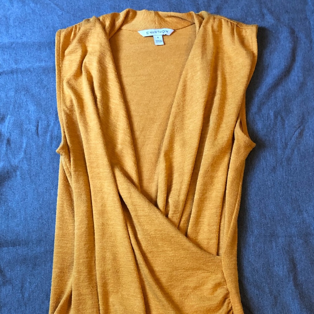 Yellow blouse - Picture 2 of 4